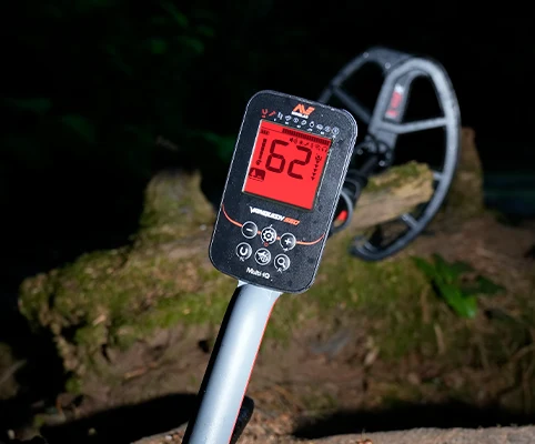 Samsun Minelab Vanquish 560 Pro Pack - Aydınlatmalı kullanım
